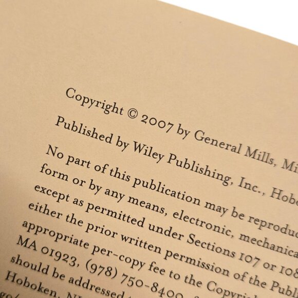 Pillsbury Bake Off Winners Cookbook 100 Top Recipes From The 42nd Contest - Picture 12 of 14